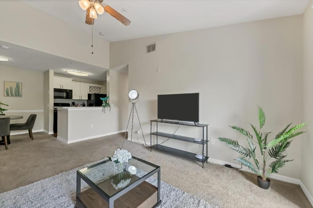 Designed 2Br With Balcony Pool And Gym Apartamento Bradenton Exterior foto