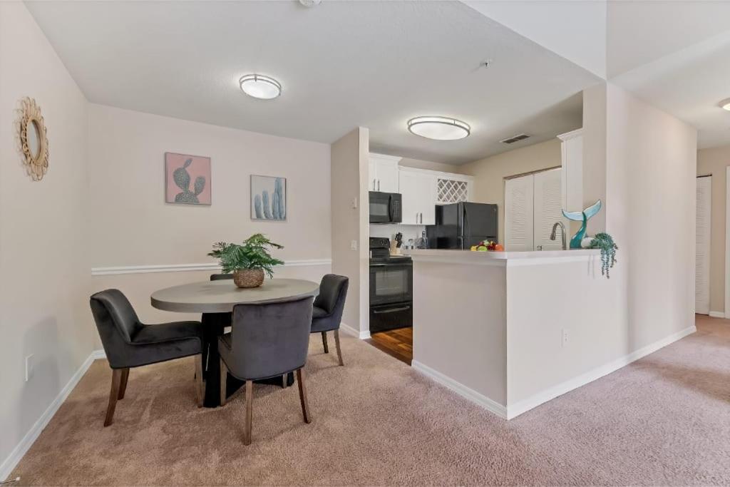 Designed 2Br With Balcony Pool And Gym Apartamento Bradenton Exterior foto